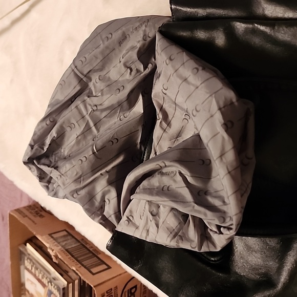 VINTAGE CARRIAGE COURT LADIES ๐ HANDBAG. - Picture 9 of 10